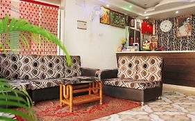 Hotel Meera Palace
